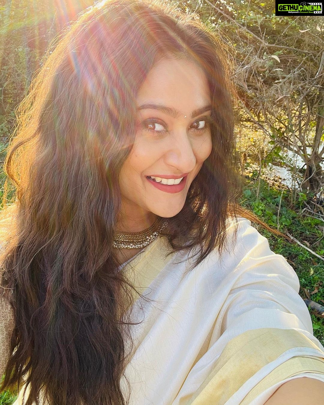 Amrutha Iyengar Instagram - Happy weekend ♥️