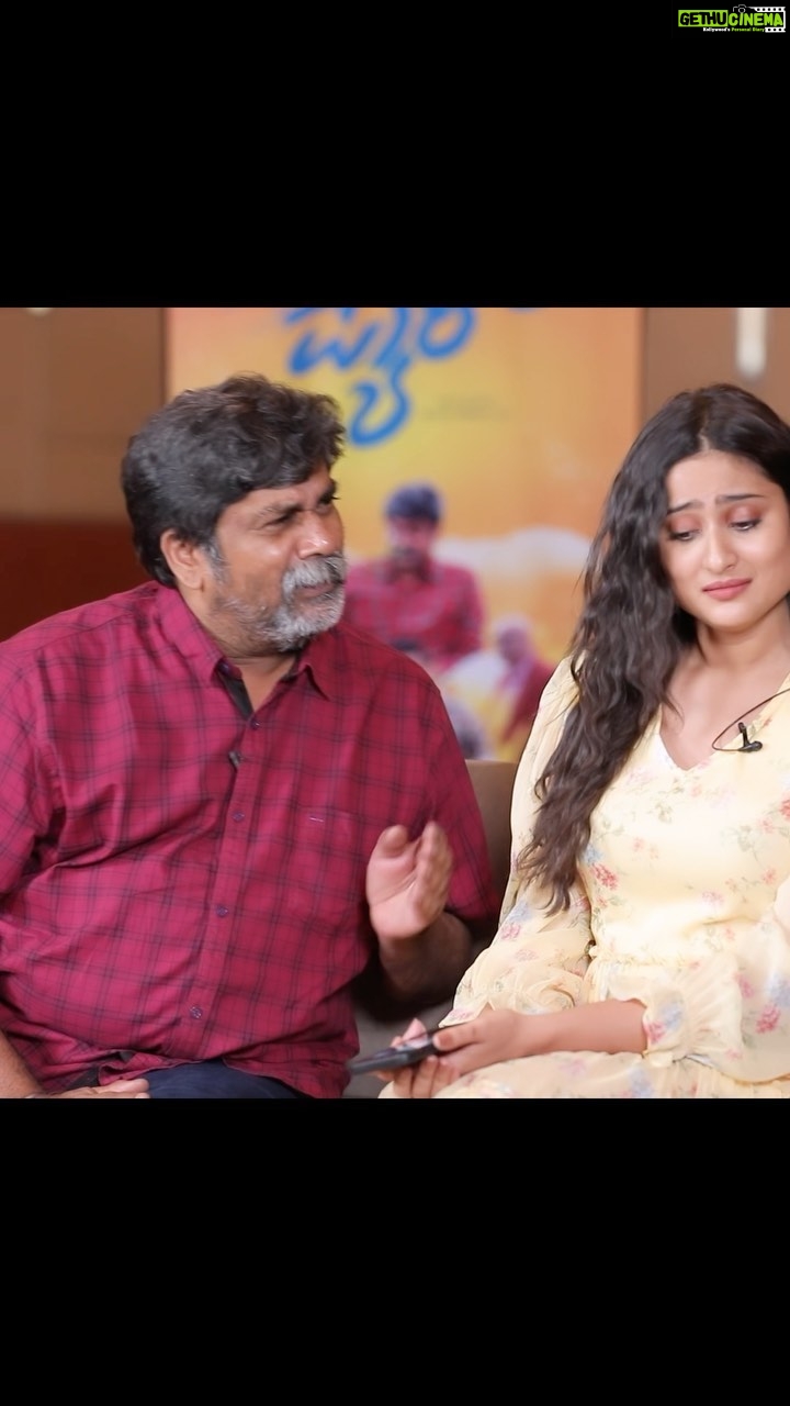 Amrutha Iyengar - 104.8K Likes - Hahahahahaha this was just 🔥
@anchor_anushreeofficial ♥️
Watch Familypack on @primevideoin
@ashwinipuneeth.official @prk.productions @prk.audio @likithshetty @arjunkumarsss @thesharmitha_official @official_gurukiran