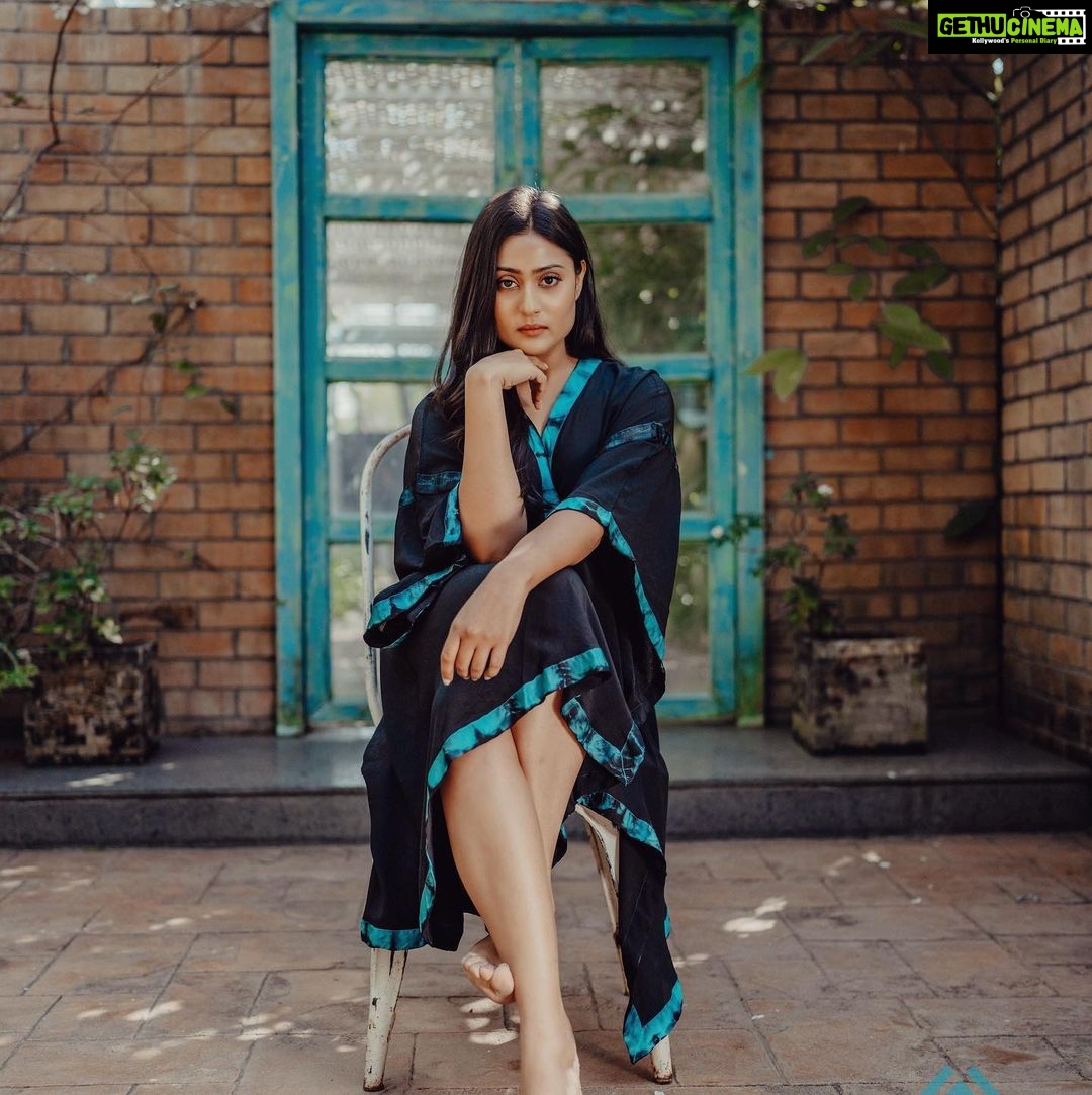 Amrutha Iyengar - 68.5K Likes - Who rules the world ? 🤫
#WCCEntertainmentsdigitalcovershoot
@arjun.117 @wcc_entertainments @subramanyabala
Photography: @gowthamlovektm
Make up: @ganesh_makeover
Cinematography: @dop_babu_govindaraju
Costume:@tvarusstudio
Editor:@editor_ganesh
Hair stylist:@rashmitha_glamourholic @premagicdotcom
Location: @livingreen_projects