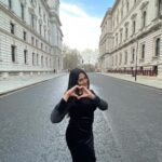 Amrutha Iyengar Instagram - 🫶🏻✨ London, United Kingdom