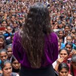 Amrutha Iyengar Instagram - This picture has my heart ♥️♥️ Thank you Hubli Davanagere and Shimoga ❤️‍🔥 #windowseat releasing this July 1st @isheetalshetty @nirupbhandari @sanjanaa_anand @jack_manjunath_ @shalinisanal_shaliniartss Pc @shiv_taj thanks yaaa🥺 ನಮ್ಮ ಬೆಣ್ಣೆನಗರಿ- ದಾವಣಗೆರೆ