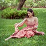 Amyra Dastur Instagram - We’re all different flowers from the same garden 🌸 . . . 📸 @dieppj Styled by @thenanditakohli Assisted by @_bavleensethi Wearing @loka_byveerali Jewellery @mortantra Hair @lakshsingh__ MUA @mugshotbyzeba