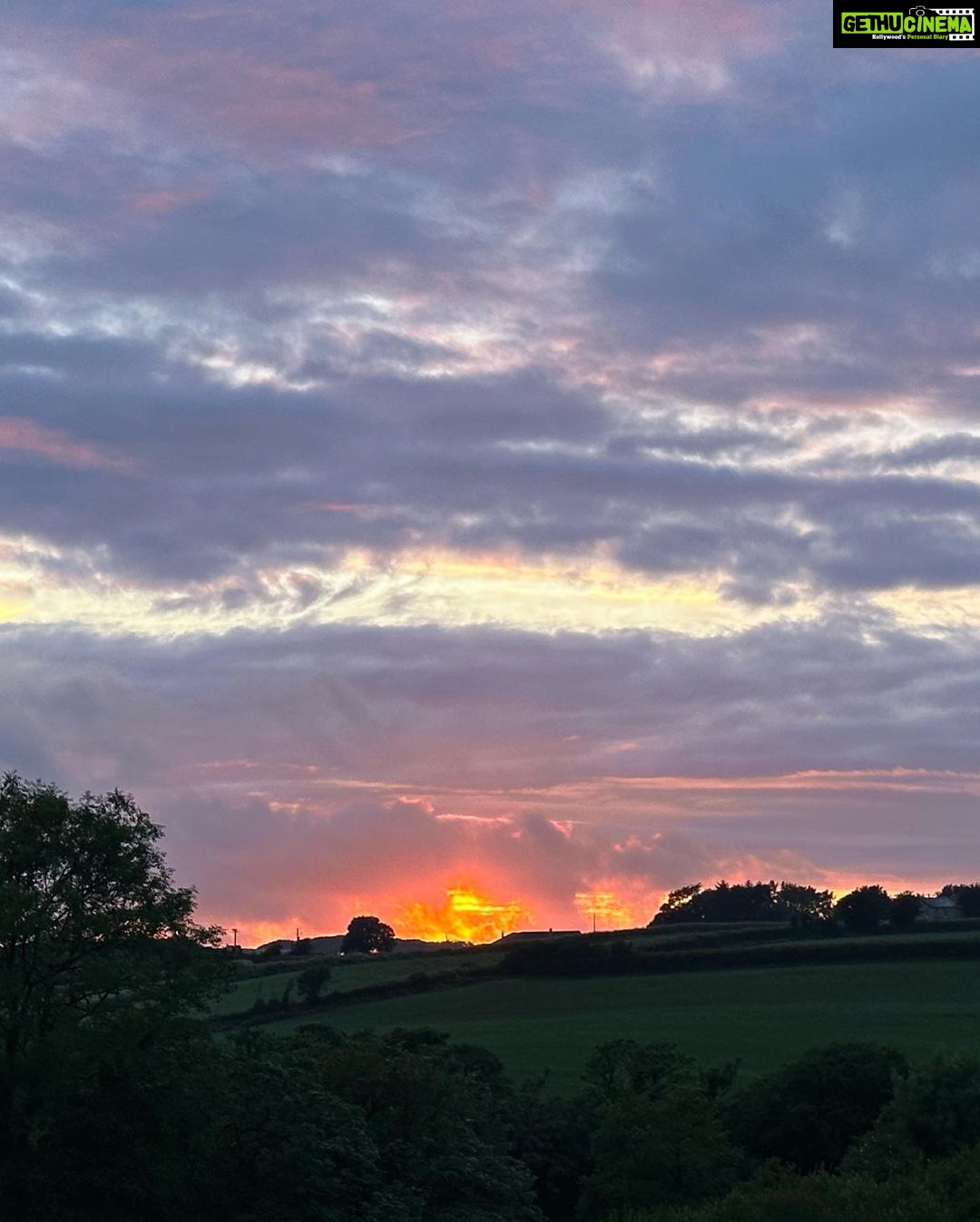 Amyra Dastur Instagram - An English Summer 🌈☀️☔️♥️ . . . #photodump #summer #2023 #london #devon #englishcountryside #travel #blessed United Kingdom