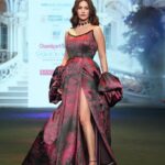 Amyra Dastur Instagram – S H O W S T O P P E R β¨
.
Chandigarh @timesfashionweek ends with a bang π« Thank you @wrickieangrish for a fabulous and fashionable evening β₯οΈ
.
Designer @wrickieangrish
Brand @the_angrish
Show @timesfashionweek Chandigarh
Styled by @gula.bae
Jewellery: @houseoftuhina
Show Management consulting @runwayfashionmanagement Chandigarh, India