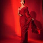 Amyra Dastur Instagram – Nothing defines grace like a Saree ♥️
In @premyabymanishii for the #lokmatmoststylish awards 2023 💫
.
.
.
Shot by @anups_
Styled by @richamehta1990
MUA @miimoglam
Hair @lakshsingh__
Earrings @preciouscollectionjewellounge
Ring @karishma.joolry