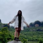 Ananya Agarwal Instagram - 📍Devkund Waterfall with @urbantrekkers.in travel, hike and explore BUT PLEASE DONT LEAVE YOUR KACHRA BEHIND and do not ruin nature! #leavenotrace
