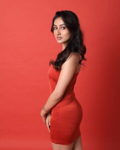 Anchal Sahu Instagram - Day dreamin’♥️💫
.
.
.
.

Photographed by  @the_pixeleyes @_rohittt01
Makeup & hair @sunnyroyy_official
Styled by @shrutiyamganti0218 
Designer  @jiya_fashion_designer 
Accessorized by @itahdnura