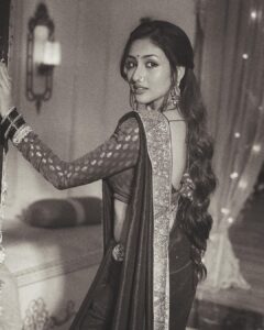 Anchal Sahu Instagram - इश्श!!🪞🌙🌹🌿✨