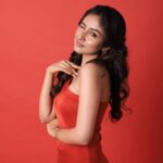 Anchal Sahu Instagram - Day dreamin’♥️💫 . . . . Photographed by @the_pixeleyes @_rohittt01 Makeup & hair @sunnyroyy_official Styled by @shrutiyamganti0218 Designer @jiya_fashion_designer Accessorized by @itahdnura
