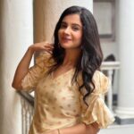 Angana Roy Instagram - Subho Panchami! ✨✨ #pujo #durgapuja #panchami #goodmorning #lookbook #october #fall #paro #tumiashepashethakle #newpromo #lovefromA #anganaroy #thursdayvibes