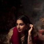 Angana Roy Instagram - শুভ শারদীয়া ❤️ #mahalaya #sharodutsav #durgapuja #october #saturdaymood #pujovibes #laalpaarshadasaree #indianattire #ethnicwear #ethniclook #saturday #lovefromA #anganaroy