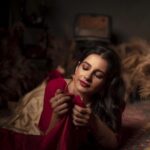 Angana Roy Instagram - Maa'er shari Direction - @sinhakounteya ❤️ Scenography and sets - @oiendrilaraykapur Photographers - @snehadeepdas @pandeyrana @nilayan.jpeg Location - @melrosegardens.kol Makeup - @makeupartist.samrat Accessories - @bhramori.roy #maayer #saree #ethnicwear #ethniclook #lookoftheday #saturday #postoftheday #setdesign #laalpaarshadasaree #newpics #moodpost #moodshots #septemberissue #indianattire #lovefromA