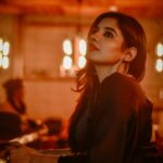 Angana Roy Instagram - Lemme stop you there 📸 @susmita_sil . . . #wednesday #postoftheday #shooting #stills #bts #moments #chic #lookbook #lookoftheday #wednesdays #loveforblack #laceback #lightandshadow #lovefromA