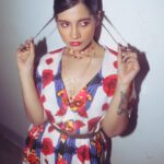 Angana Roy Instagram - Best believe I'm still bejeweled When I walk in the room I can still make the whole place shimmer 📸 @shubh_and_kar 👗 @debusbydebashis 🌻 Hmu @makeupartistaaryaa_64 @sontai_sontai1111 #sundaypost #aesthetic #september #firstpostofthemonth #newmonth #designerwear #fashionshoot #photogram #moodedits #anganaroy #lovefromA