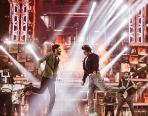 Anirudh Ravichander Instagram - King sized love 👑❤️ @iamsrk

📸 @arunprasath_photography