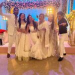 Anisha Hinduja Instagram - The purpose of our life is to be happy🫶🫶 #my #kundalibhagya #family #nofilter #onlylove #picoftheday #happiness #fun #joy #lovethemsomuch #❤️