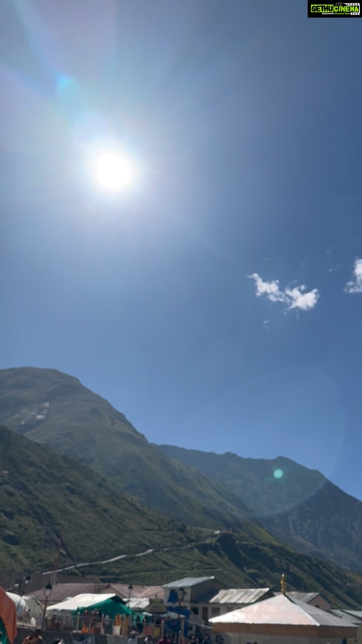 Anisha Hinduja Instagram - Faith is like the Himalayan mountains, which cannot possibly change.” #beauty #himalayas #faith #can #move #mountains #lordshiva #divine #🙏