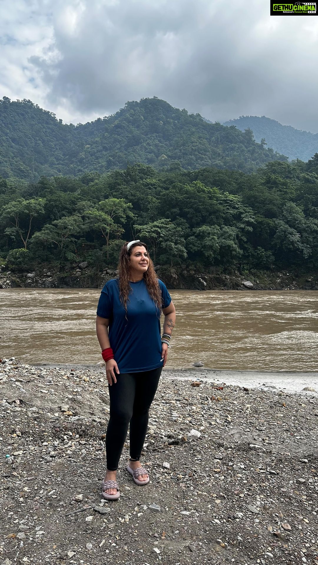Anisha Hinduja Instagram - My days in paradise begin #❤️ #rishikesh #holidays #adventure #fun #begins #livelife #instagram
