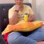 Anisha Hinduja Instagram – There’s no time to be bored in a world as beautiful as this #♥️ #reelitfeelit  #makeup #room #entertainment #morning #vibes #instagood #shooting #chai