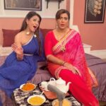 Anisha Hinduja Instagram – Teri meri yaariyan 🤩
#friendship #love #foryou #foryoupage #friendshipgoals #explore #explorepage #trending #trendingreels #comedy #comedyvideos #funny #fun #kundalibhagya SJ Studios