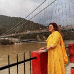 Anisha Hinduja Instagram - Life is not meant to be in one place #rishikesh #paradise Where the Ganges flow and my love for the divine grows #nature #photography #positivevibes #energy #healing #himalayas #❤️ Rishikesh ऋषिकेश