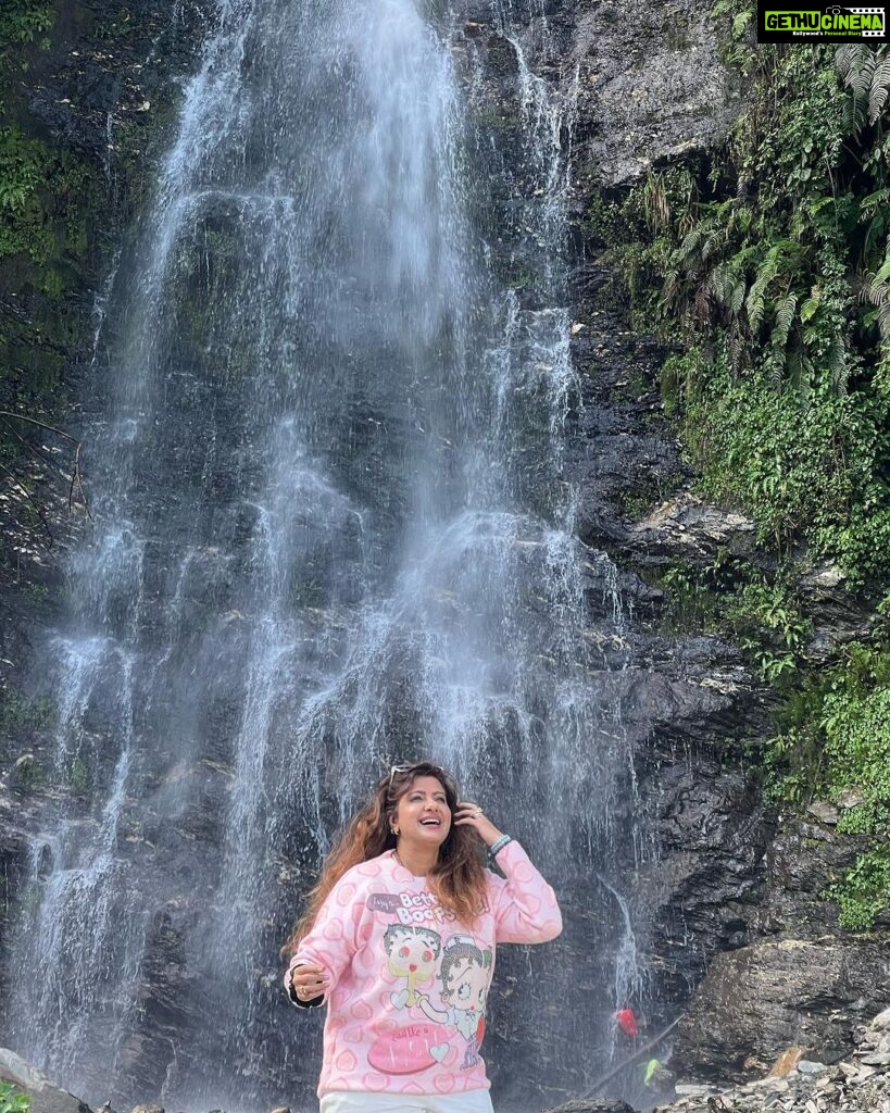 Anisha Hinduja Instagram - There is beauty around every bend #❤️❤️❤️ #waterfalls #mountains #naturelovers #nofilter #onlyme #loveyourself #gratitudeattitude