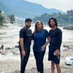 Anisha Hinduja Instagram - Back to where my soul lies #rishikesh #❤️ #photooftheday #my #spiritualgrowth #thebest #ganga #naturephotography @rishi_aquaholic Rishikesh ऋषिकेश