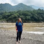 Anisha Hinduja Instagram - Back to where my soul lies #rishikesh #❤️ #photooftheday #my #spiritualgrowth #thebest #ganga #naturephotography @rishi_aquaholic Rishikesh ऋषिकेश