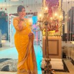 Anisha Hinduja Instagram – Krishna janmashtami on set #❤️ #kundalibhagya 
#festive #mood #celebration #dress #instagood #bonding #happiness #gratitude #🙏