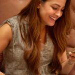 Anita Hassanandani Instagram – PokerLoverForevva!
Challenging your mind on a poker table is way better than endless random scrolling! Ab time ko kill nahi usme upskill karo aur paise bhi banao😉
#PokerGlamour
#PokerPro
#PokerSkills
#PokerElite
#PokerGoddess
#PokerLifeBalance
#PokerBabe