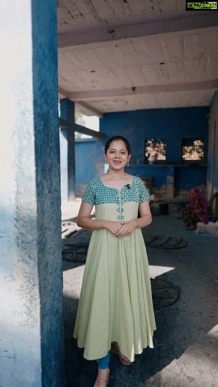 Anitha Sampath Instagram - Indigo dye is extracted from the small, green leaves of the indigofera plant. Leaves are harvested before the flowers of the plant bloom & then soaked in water and churned until they release a navy froth. Required Humidity is 18% -37% approximately. Basically humidity should be less than usual. Rajasthan, India