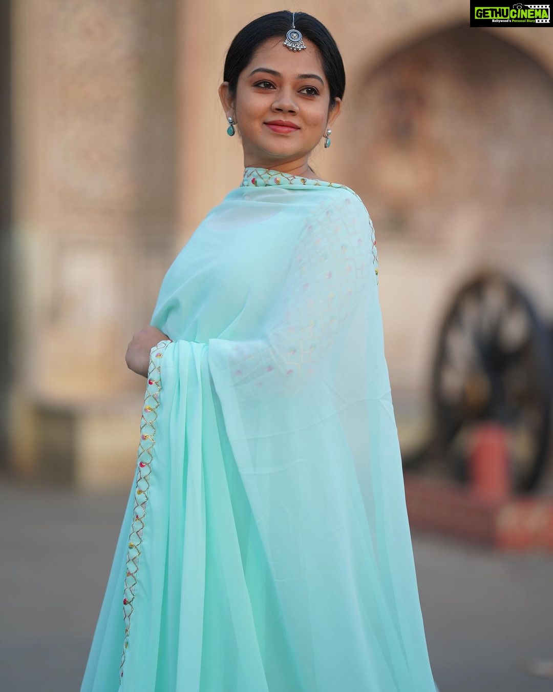 Anitha Sampath Instagram - New Arrivals!!! Shop Now at www.instore.co.in Jewelry: @shrivees_collections Outfit: @instorefashions In frame: @official_anithasampath 📸: @kavinilavan_filmmaker @karthikha_photography @_dharun_eevin_ @ranjith_ranil #instorefashions #shopping #trendingreels #trendingoutfits Jaipur, Rajasthan