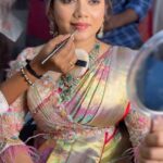 Anitha Sampath Instagram - BTS with gorgeous and down to earth person @official_anithasampath akka ❤️ Working with you makes my heart happy 🥰 Lotz of love from Coimbatore ❤️🥰😊😘 MUAH : @mahaganeshbridalmakeover Costume: @frontiers_fashion_lounge Jewels: @lilac_thebridaldestination Lens : @portraits_by_nathan Space: @tintin_vanityroom_studio Assist: @nivetha_makeup_artistry & @santhiya_makeover , , #coimbatoremakupartist #mahaganeshbridalmakeover #bridallook #bridalmakeup Coimbatore, Tamil Nadu