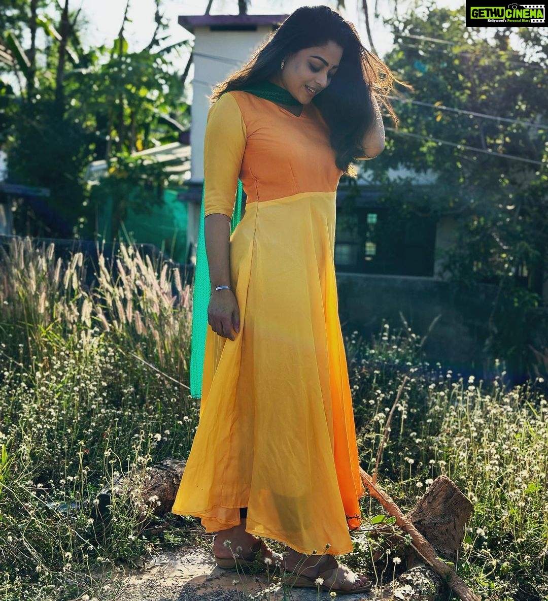 Anjali Rao Instagram - ♾ PC : @arungraghavan #trending #viral #instagram #love #explorepage #explore #instagood #fashion #follow #tiktok #like #likeforlikes #followforfollowback #photography #india #trend #instadaily #memes #music #style #trendingnow #reels #foryou #likes #photooftheday #model #beautiful #bollywood #tollywood #bhfyp #instagood Nilamel, Kerala, India
