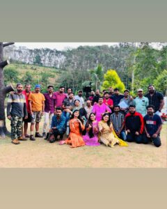 Anjali Rao Instagram - Work place becomes home when you treat colleagues as family . 
Here it is …. Our big family 😘

#mrshitler #team #positivity #ourworld #friendship #goals #happiness #instagram #instapost