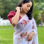 Anjali Rao Instagram – Thank you for sending this attire and ear rings ❤️
Saree : @amora.therealelegance
Ear rings : @titli_collections
And Thank you for clicking good pics buddy @arungraghavan 😁
#postoftheday #picoftheday #instagood #instagram #instapic #saree #fashionstyle #fashionblogger #viral #viralpost