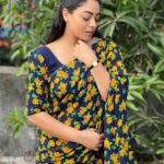 Anjali Rao Instagram - "Embracing the beauty of this print readymade saree gifted by @sthua_klothing , all while navigating a broken hand! Sometimes challenges lead to unexpected discoveries – draping this saree was a breeze with just a clip! ✨ @sthua_klothing Thank you for choosing me and being part of my journey. #FashionAndResilience #SareeStyle #FriendshipGifts" Chennai, India