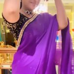 Anjali Rao Instagram - Vokay this is a rehearsal take and there was no time to shoot the actual Take 🫣 Adjust karo Costume and Styling by @titli_collections #reelsinstagram #trending #reelsvideo #dance #dancereels #songs #talapathyvijay #beast #actresses #anjalirao #saree #purple #sequin Kochi, India