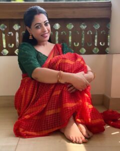 Anjali Rao Instagram - Beautiful Red saree and Blouse from @narkis_by_debee 

#trending #viral #instagram #love #explorepage #explore #instagood #fashion #follow #tiktok #like #likeforlikes #followforfollowback #photography #india #trend #instadaily #memes #music #style #trendingnow #reels #foryou #likes #photooftheday #model #beautiful #bollywood #tollywood #bhfyp #instagood