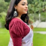 Anjali Rao Instagram – Thank you for sending this attire and ear rings ❤️

Saree : @amora.therealelegance 
Ear rings : @titli_collections 

And Thank you for clicking good pics buddy @arungraghavan 😁

#postoftheday #picoftheday #instagood #instagram #instapic #saree #fashionstyle #fashionblogger #viral #viralpost