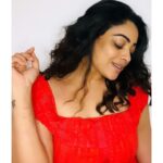 Anjali Rao Instagram – Embrace the power of self-confidence and spread positivity! #RedHot #SmileBright #confidentwoman Kochi, India