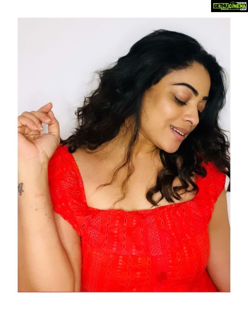 Anjali Rao Instagram - Embrace the power of self-confidence and spread positivity! #RedHot #SmileBright #confidentwoman Kochi, India