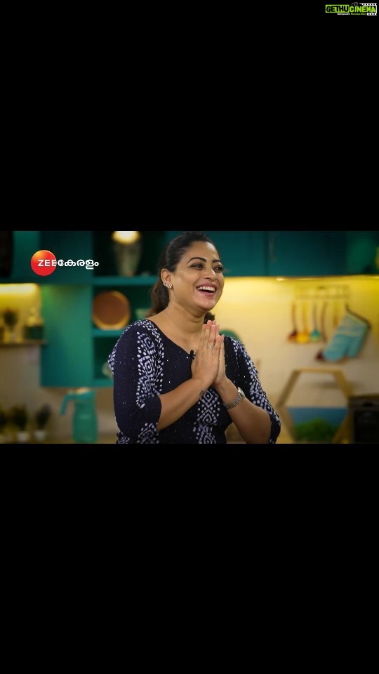 Anjali Rao Instagram - Onnonnara Ruchi | Sat - Sun | 12.30 PM | Zee Keralam പുതിയ രുചിക്കൂട്ടുകൾ പരിചയപ്പെടുത്തി ഷെഫ് പിള്ളയ്ക്കൊപ്പം അതിഥിയായി അഞ്ജലി റാവു എത്തുന്നു. മറക്കാതെ കാണുക ഒന്നൊന്നര രുചി നാളെ ഉച്ചയ്ക്ക് 12.30 ന് നമ്മുടെ സ്വന്തം സീ കേരളം ചാനലിൽ #ZeeKeralam #NeithedukkamJeevithaVismayangal #ZeeKeralamHD #ZeeKeralamOnMyTV #Onnonnararuchi #ZkPromos Watch Anytime, Anywhere on ZEE5 - https://zee5.onelink.me/RlQq/fmalDownloadZEE5App