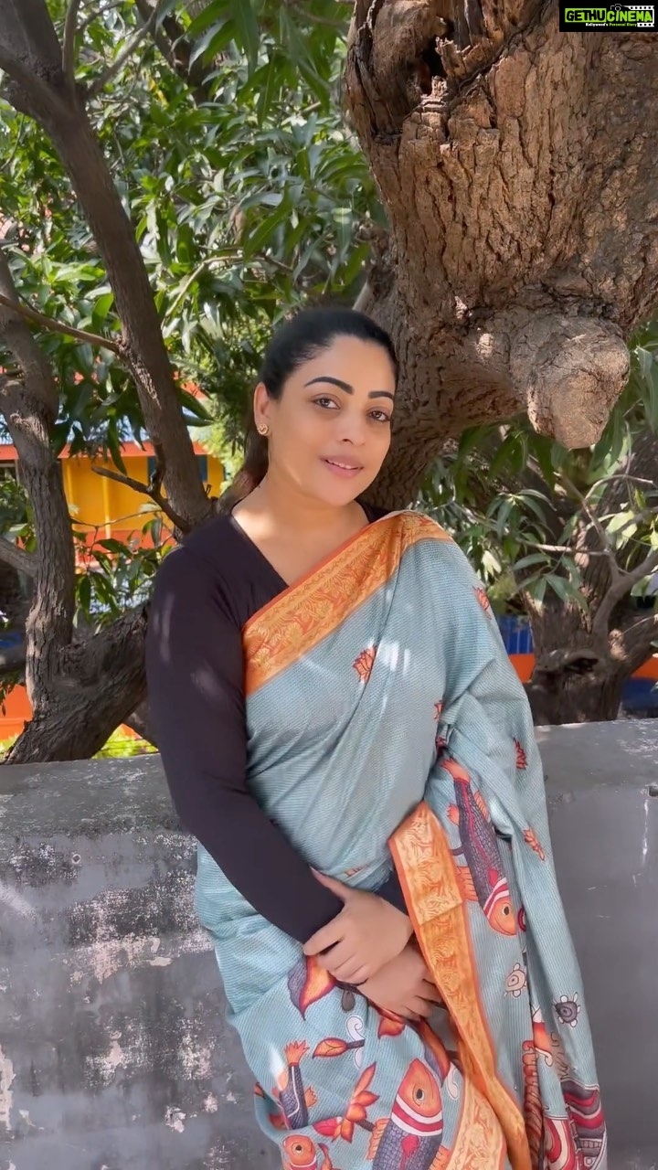 Anjali Rao Instagram - For more such unique ready to wear sarees, casual and festive wear kurtis and lehengas, pls do check out @house_of_shrisha . . www.houseofshrisha.com . . #HouseOfShriSha #BigLaunch #onlineboutique #reels #video #videopost #readytowearsaree Chennai, India