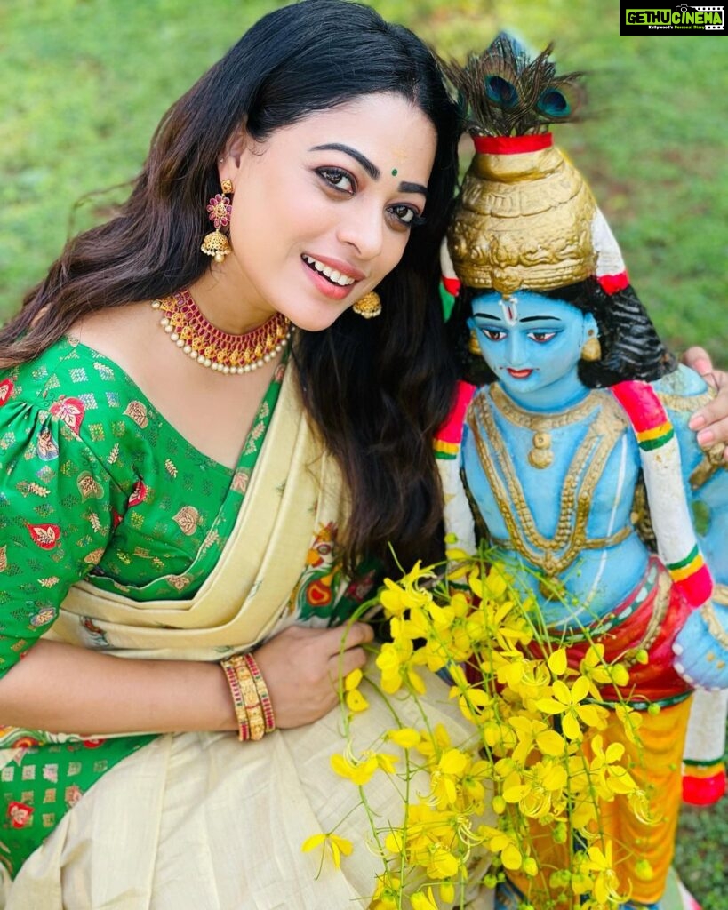 Anjali Rao Instagram - Wish you all the bright rays of happiness, joy, and prosperity, Happy Vishu! PC : @_manve_surendran_ #vishu #festival #celebrate #traditional #happiness #vibes #photography #postoftheday Kochi, India