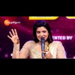 Anjana Rangan Instagram - என்ன-pa ஆரம்பிக்கலாமா...!!😎🔥 JFW Achievers Awards 2023 | அக்டோபர் 08 காலை 10.30 மணிக்கு. #JFW #JFWAchieversAwards #JFWAchieversAwards2023 #Vadivukkarasi #Saranya #VaikomVijayalakshmi #AishwaryaRajesh #Siddharth #AnjanaRangan #RJVijay #ZeeTamilPromo #Promo #ZeeTamil