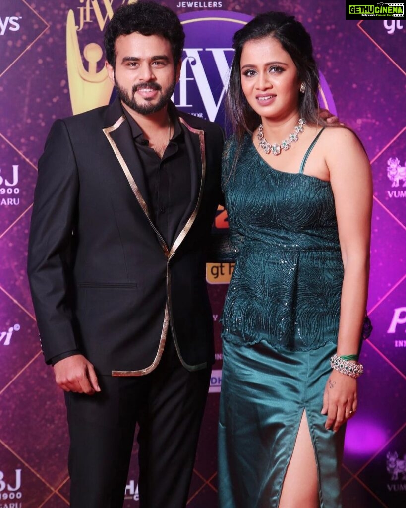 Anjana Rangan Instagram - For #JFW achievers awards with Darlinggg @rjvijayofficial ! 😍♥️😍♥️ @jfwdigital @binasujit thank u for believing in us yet again! To many more to come 🥂