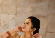 Anjana Rangan Instagram - Shot by @arunprasath_photography Outfit : @studio149 Jewellery : @bronzerbridaljewellery Makeup : @shree__artistry__ Hair : @luke_the_hairstylist