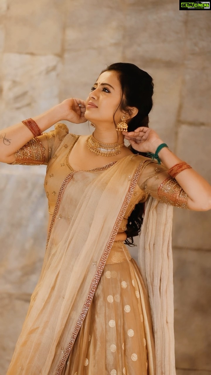 Anjana Rangan Instagram - Shot by @arunprasath_photography Outfit : @studio149 Jewellery : @bronzerbridaljewellery Makeup : @shree__artistry__ Hair : @luke_the_hairstylist