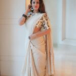 Anjana Rangan Instagram – For The Grand celebration of #Maamannan 50th Day! ✨
📸 : My fav @camerasenthil Ji! 
Saree : @kanakadharadrapes 
Blouse : @magicbyjeeni ✨